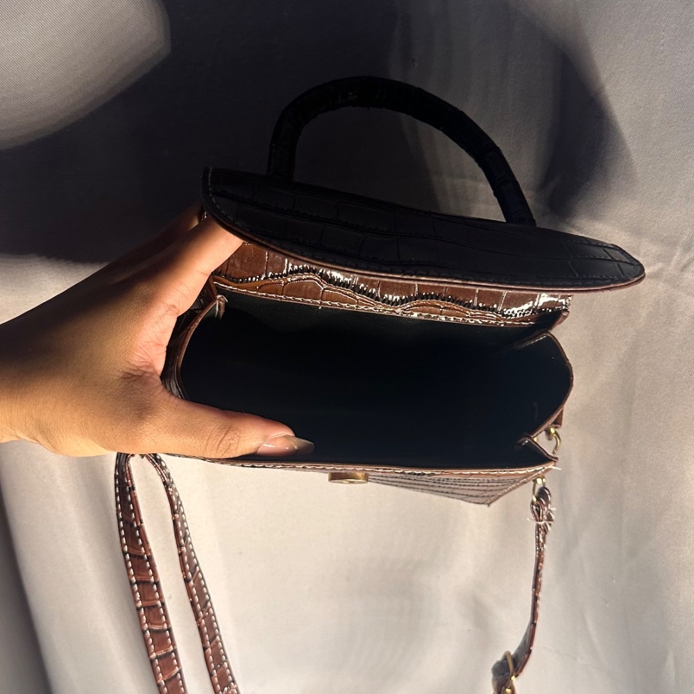 Purse - Picture 5 of 6